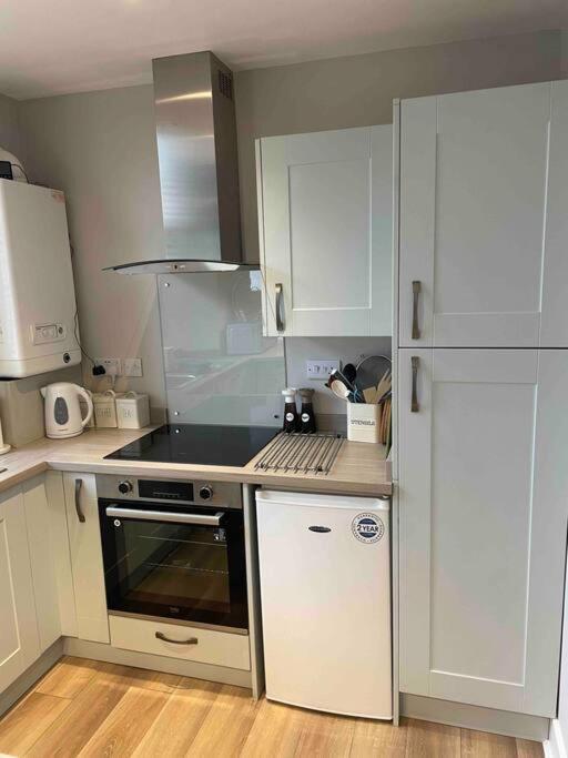 Cosy James Street Park 2 Bedroom, Ground Floor Apartment, Garden Helensburgh Eksteriør bilde